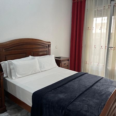 Hostal Palacios Fuencarral Madrid Esterno foto