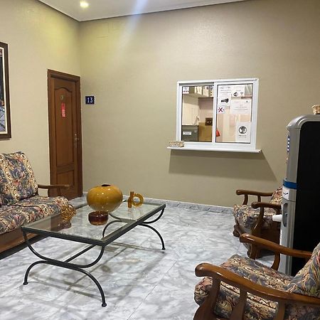Hostal Palacios Fuencarral Madrid Esterno foto