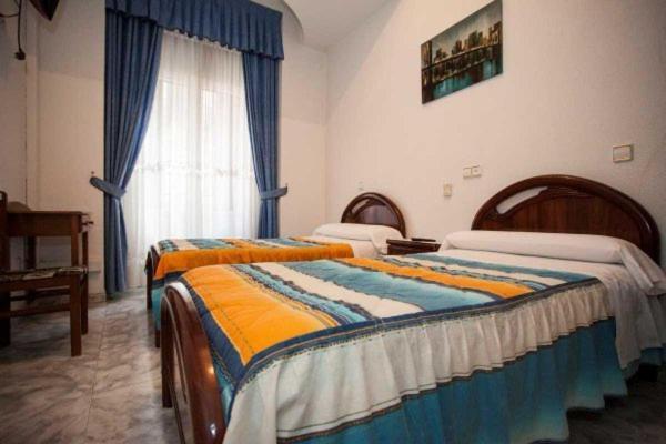 Hostal Palacios Fuencarral Madrid Esterno foto