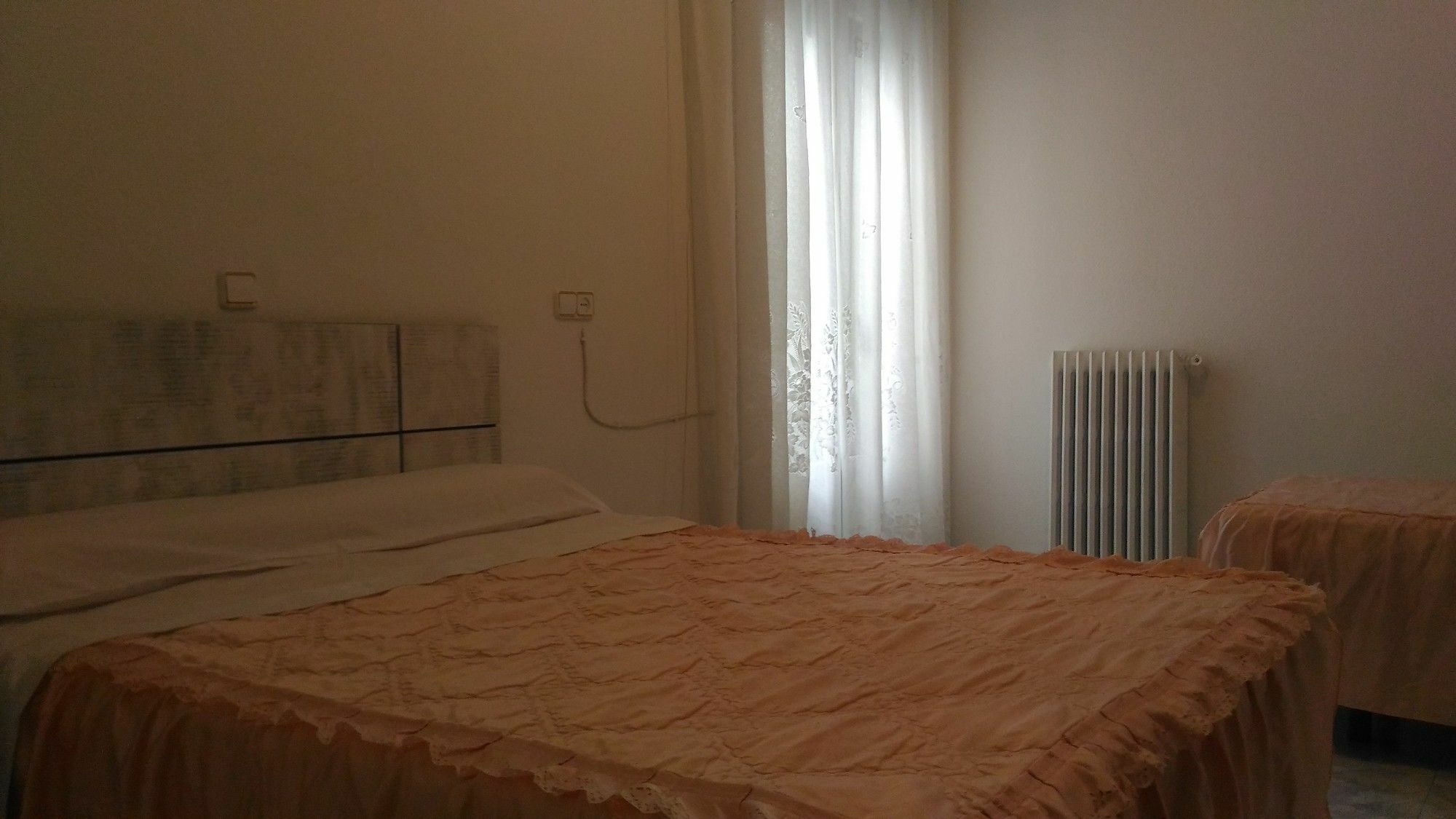 Hostal Palacios Fuencarral Madrid Esterno foto